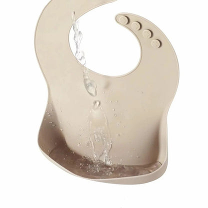 Giggli™ – The Ultimate Silicone Bib for Mess-Free Mealtime Fun!