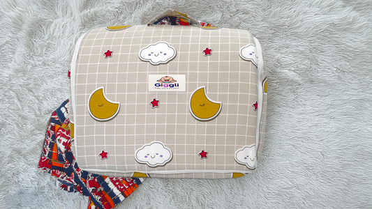 Giggli™ Premium Beige 5-in-1 Foldable Baby Bed – Portable, Lightweight & Ultra-Soft Sleeping Nest